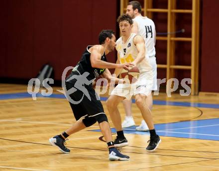 Basketball Zweite Liga 2019/2020. Grunddurchgang 16. Runde. Woerthersee Piraten gegen Basket Flames. Simon Finzgar (Piraten),  Fabricio Vay (Basket Flames). Klagenfurt, am 5.1.2020.
Foto: Kuess
www.qspictures.net

---
pressefotos, pressefotografie, kuess, qs, qspictures, sport, bild, bilder, bilddatenbank