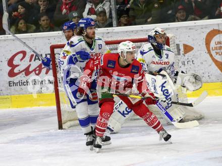 EBEL. Eishockey Bundesliga. KAC gegen	VSV. Haudum Lukas (KAC), Collins Chris, Maxwell Brandon (VSV). Klagenfurt, am 5.1.2020.
Foto: Kuess
www.qspictures.net

---
pressefotos, pressefotografie, kuess, qs, qspictures, sport, bild, bilder, bilddatenbank