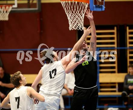 Basketball Zweite Liga 2019/2020. Grunddurchgang 16. Runde. Woerthersee Piraten gegen Basket Flames. Lukas Simoner, Christof Gspandl (Piraten), Justin Vallejo (Basket Flames). Klagenfurt, am 5.1.2020.
Foto: Kuess
www.qspictures.net

---
pressefotos, pressefotografie, kuess, qs, qspictures, sport, bild, bilder, bilddatenbank