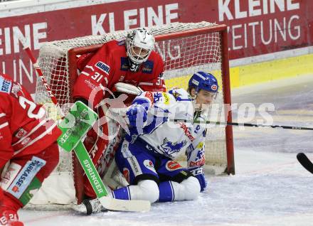 EBEL. Eishockey Bundesliga. KAC gegen	VSV. Madlener David (KAC), Karlsson Anton (VSV). Klagenfurt, am 5.1.2020.
Foto: Kuess
www.qspictures.net

---
pressefotos, pressefotografie, kuess, qs, qspictures, sport, bild, bilder, bilddatenbank