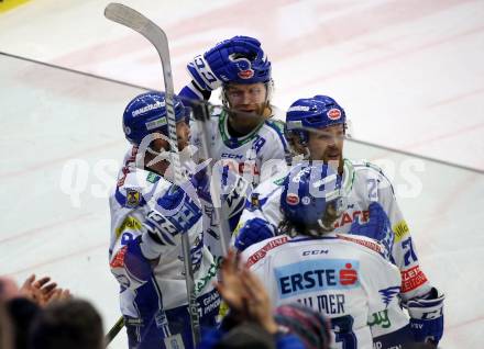 EBEL. Eishockey Bundesliga. VSV gegen Hydro Fehervar AV 19.  Torjubel Miika Lahti,  Martin Ulmer, Kevin Schmidt, Marko Poeyhoenen,  (VSV). Villach, am 10.1.2020.
Foto: Kuess
www.qspictures.net
---
pressefotos, pressefotografie, kuess, qs, qspictures, sport, bild, bilder, bilddatenbank