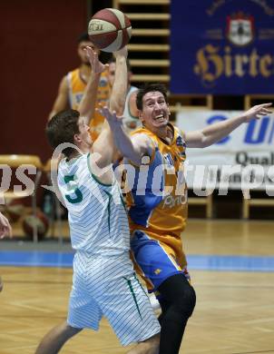 Basketball Zweite Liga 2019/2020. Grunddurchgang 17. Runde. KOS Celovec gegen  BBU Salzburg. Andi Smrtnik, (KOS Celovec), Guillermo Sanchez Daza  (Salzburg). Klagenfurt, am 11.1.2020.
Foto: Kuess
www.qspictures.net

---
pressefotos, pressefotografie, kuess, qs, qspictures, sport, bild, bilder, bilddatenbank