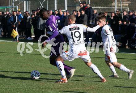 Fussball Bundesliga. 2. Liga. Testspiel. RZ Pellets WAC gegen SK Austria Klagenfurt. Sven Sprangler,  (WAC), Mc Moordy King Huether (Klagenfurt). St. Andrae, am 11.1.2020.
Foto: Kuess
www.qspictures.net
---
pressefotos, pressefotografie, kuess, qs, qspictures, sport, bild, bilder, bilddatenbank