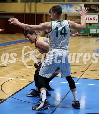 Basketball Zweite Liga 2019/2020. Grunddurchgang 17. Runde. KOS Celovec gegen  BBU Salzburg. Lovro Fizuleto (KOS Celovec), Guillermo Sanchez Daza (Salzburg). Klagenfurt, am 11.1.2020.
Foto: Kuess
www.qspictures.net

---
pressefotos, pressefotografie, kuess, qs, qspictures, sport, bild, bilder, bilddatenbank