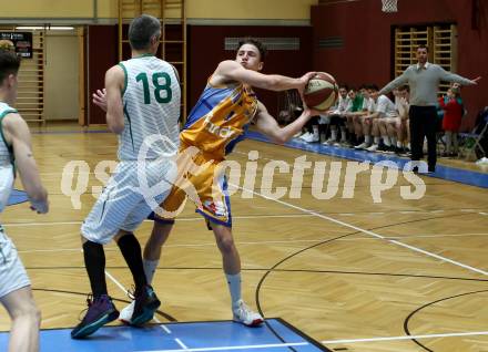 Basketball Zweite Liga 2019/2020. Grunddurchgang 17. Runde. KOS Celovec gegen  BBU Salzburg. Ales Primc, (KOS Celovec), Thomas Buchegger  (Salzburg). Klagenfurt, am 11.1.2020.
Foto: Kuess
www.qspictures.net

---
pressefotos, pressefotografie, kuess, qs, qspictures, sport, bild, bilder, bilddatenbank