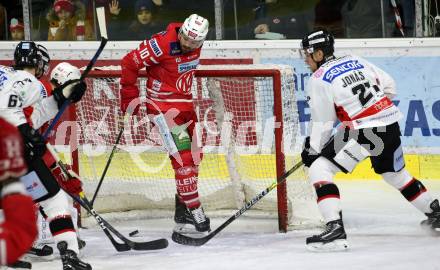EBEL. Eishockey Bundesliga. KAC gegen	HC Orli Znojmo. Andrew Jacob Kozek,  (KAC),  Adam Jonas (Znojmo). Klagenfurt, am 12.1.2020.
Foto: Kuess
www.qspictures.net

---
pressefotos, pressefotografie, kuess, qs, qspictures, sport, bild, bilder, bilddatenbank