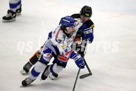 EBEL. Eishockey Bundesliga. VSV gegen Dornbirn Bulldogs.  Martin Urbanek,  (VSV), Simeon Schwinger (Dornbirn). Villach, am 14.1.2020.
Foto: Kuess
www.qspictures.net
---
pressefotos, pressefotografie, kuess, qs, qspictures, sport, bild, bilder, bilddatenbank