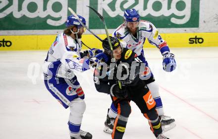 EBEL. Eishockey Bundesliga. VSV gegen Dornbirn Bulldogs. Patrick Bjorkstrand, Kevin Schmidt,   (VSV), Tomi Matti Juhani Koerkkoe (Dornbirn). Villach, am 14.1.2020.
Foto: Kuess
www.qspictures.net
---
pressefotos, pressefotografie, kuess, qs, qspictures, sport, bild, bilder, bilddatenbank
