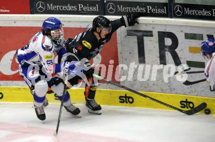 EBEL. Eishockey Bundesliga. VSV gegen Dornbirn Bulldogs.  Martin Urbanek,  (VSV), Simeon Schwinger (Dornbirn). Villach, am 14.1.2020.
Foto: Kuess
www.qspictures.net
---
pressefotos, pressefotografie, kuess, qs, qspictures, sport, bild, bilder, bilddatenbank