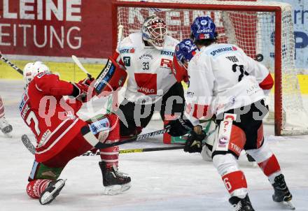 EBEL. Eishockey Bundesliga. KAC gegen	HC TWK Innsbruck. Manuel Ganahl,  (KAC), Scott James Darling  (Innsbruck). Klagenfurt, am 17.1.2020.
Foto: Kuess
www.qspictures.net

---
pressefotos, pressefotografie, kuess, qs, qspictures, sport, bild, bilder, bilddatenbank