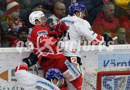 EBEL. Eishockey Bundesliga. KAC gegen	HC TWK Innsbruck. Siim Liivik,  (KAC), Sacha Guimond  (Innsbruck). Klagenfurt, am 17.1.2020.
Foto: Kuess
www.qspictures.net

---
pressefotos, pressefotografie, kuess, qs, qspictures, sport, bild, bilder, bilddatenbank