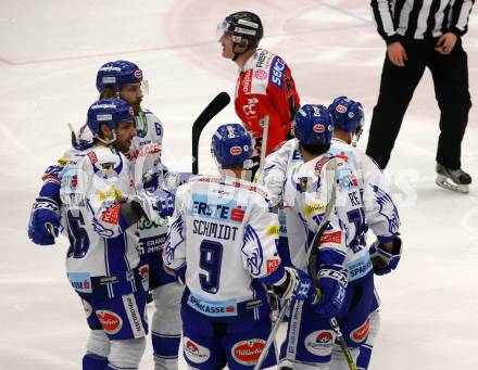 EBEL. Eishockey Bundesliga. VSV gegen HC Orli Znojmo.  Torjubel Jamie Fraser, Kevin Schmidt, Jerry Pollastrone, Brodie Reid, Patrick Bjorkstrand (VSV). Villach, am 19.1.2020.
Foto: Kuess
www.qspictures.net
---
pressefotos, pressefotografie, kuess, qs, qspictures, sport, bild, bilder, bilddatenbank