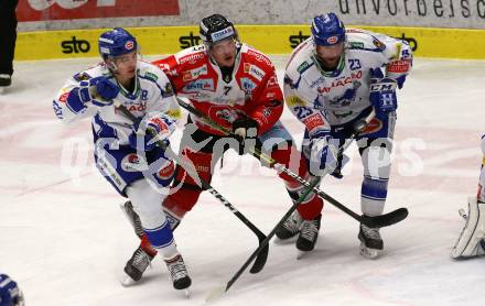 EBEL. Eishockey Bundesliga. VSV gegen HC Orli Znojmo.  Felix Maxa, Markus Schlacher,  (VSV), Robert Flick (Znaim). Villach, am 19.1.2020.
Foto: Kuess
www.qspictures.net
---
pressefotos, pressefotografie, kuess, qs, qspictures, sport, bild, bilder, bilddatenbank