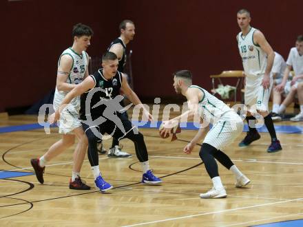 Basketball Zweite Liga 2019/2020. Grunddurchgang 19. Runde. KOS Celovec gegen  Raiders Tirol.  Rijad Dzigal, Martin Bajc (KOS Celovec), Roman Skvasik (Tirol). Klagenfurt, am 25.1.2020.
Foto: Kuess
www.qspictures.net

---
pressefotos, pressefotografie, kuess, qs, qspictures, sport, bild, bilder, bilddatenbank