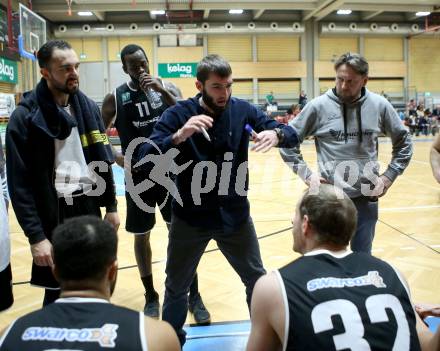 Basketball Zweite Liga 2019/2020. Grunddurchgang 19. Runde. KOS Celovec gegen  Raiders Tirol.  Trainer Felix Jambor, Co-Trainer Amir Medinov (Tirol). Klagenfurt, am 25.1.2020.
Foto: Kuess
www.qspictures.net

---
pressefotos, pressefotografie, kuess, qs, qspictures, sport, bild, bilder, bilddatenbank