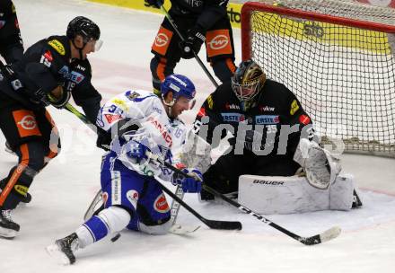 EBEL. Eishockey Bundesliga. VSV gegen Dornbirn Bulldogs.  Jerry Pollastrone,  (VSV), Tomi Matti Juhani Koerkkoe (Dornbirn). Villach, am 31.1.2020.
Foto: Kuess
www.qspictures.net
---
pressefotos, pressefotografie, kuess, qs, qspictures, sport, bild, bilder, bilddatenbank