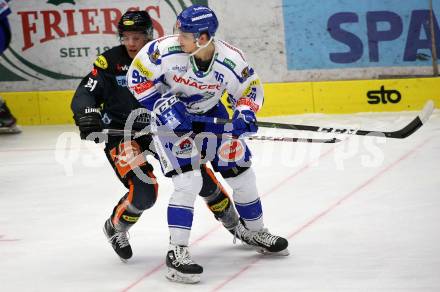 EBEL. Eishockey Bundesliga. VSV gegen Dornbirn Bulldogs.  Anton Karlsson,  (VSV), Ramon Schnetzer (Dornbirn). Villach, am 31.1.2020.
Foto: Kuess
www.qspictures.net
---
pressefotos, pressefotografie, kuess, qs, qspictures, sport, bild, bilder, bilddatenbank