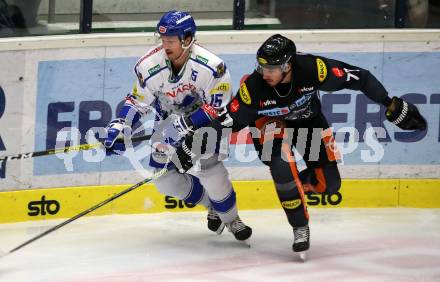 EBEL. Eishockey Bundesliga. VSV gegen Dornbirn Bulldogs.  Brodie Reid,  (VSV), Keaton Fraser Ellerby (Dornbirn). Villach, am 31.1.2020.
Foto: Kuess
www.qspictures.net
---
pressefotos, pressefotografie, kuess, qs, qspictures, sport, bild, bilder, bilddatenbank