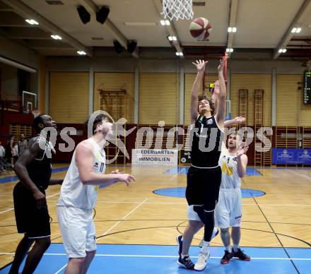 Basketball Zweite Liga 2019/2020. Grunddurchgang 20. Runde. Woerthersee Piraten gegen Raiders Tirol. Christof Gspandl, Ziga Erculj (Piraten), John Franklyn Gardiner, Marvin Riedl (Tirol). Klagenfurt, am 1.2.2020.
Foto: Kuess
www.qspictures.net

---
pressefotos, pressefotografie, kuess, qs, qspictures, sport, bild, bilder, bilddatenbank