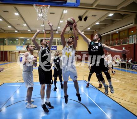 Basketball Zweite Liga 2019/2020. Grunddurchgang 20. Runde. Woerthersee Piraten gegen Raiders Tirol. Maximilian Kunovjanek, Daniel Gspandl (Piraten), Benjamin Medic, Carlos Vuilleumier (Tirol). Klagenfurt, am 1.2.2020.
Foto: Kuess
www.qspictures.net

---
pressefotos, pressefotografie, kuess, qs, qspictures, sport, bild, bilder, bilddatenbank