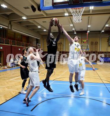 Basketball Zweite Liga 2019/2020. Grunddurchgang 20. Runde. Woerthersee Piraten gegen Raiders Tirol. Tevz Ruzic, Christof Gspandl (Piraten), John Franklyn Gardiner (Tirol). Klagenfurt, am 1.2.2020.
Foto: Kuess
www.qspictures.net

---
pressefotos, pressefotografie, kuess, qs, qspictures, sport, bild, bilder, bilddatenbank