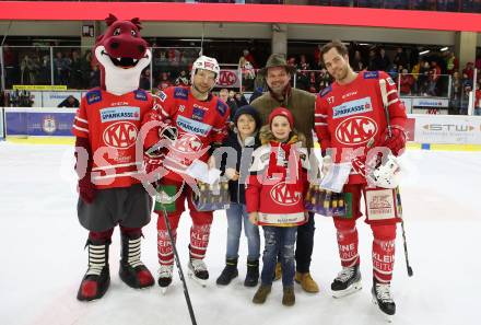 EBEL. Eishockey Bundesliga. KAC gegen	spusu Vienna Capitals. Thomas Koch, Spieler des Abends Thomas Hundertpfund (KAC). Klagenfurt, am 2.2.2020.
Foto: Kuess
www.qspictures.net

---
pressefotos, pressefotografie, kuess, qs, qspictures, sport, bild, bilder, bilddatenbank