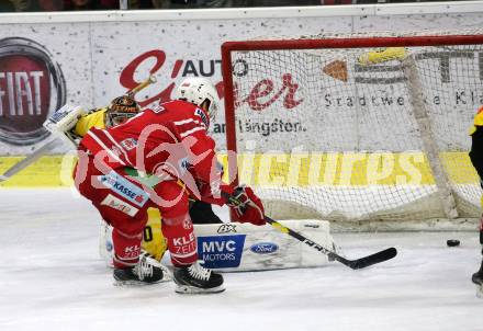 EBEL. Eishockey Bundesliga. KAC gegen	spusu Vienna Capitals. Thomas Hundertpfund,  (KAC), Ryan Zapolski  (Vienna Capitals). Klagenfurt, am 2.2.2020.
Foto: Kuess
www.qspictures.net

---
pressefotos, pressefotografie, kuess, qs, qspictures, sport, bild, bilder, bilddatenbank