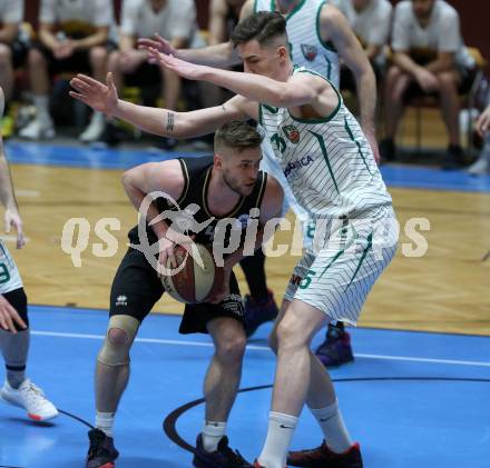 Basketball Zweite Liga 2019/2020. Grunddurchgang 21. Runde. KOS Celovec gegen  Woerthersee Piraten.  Rijad Dzigal (KOS Celovec), Ziga Erculj (Piraten). Klagenfurt, am 8.2.2020.
Foto: Kuess
www.qspictures.net

---
pressefotos, pressefotografie, kuess, qs, qspictures, sport, bild, bilder, bilddatenbank
