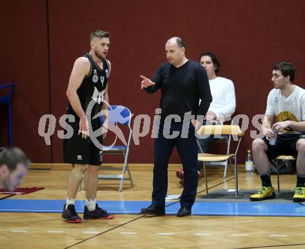 Basketball Zweite Liga 2019/2020. Grunddurchgang 21. Runde. KOS Celovec gegen  Woerthersee Piraten.  Ziga Erculj, Trainer Goran Jovanovic (Piraten). Klagenfurt, am 8.2.2020.
Foto: Kuess
www.qspictures.net

---
pressefotos, pressefotografie, kuess, qs, qspictures, sport, bild, bilder, bilddatenbank