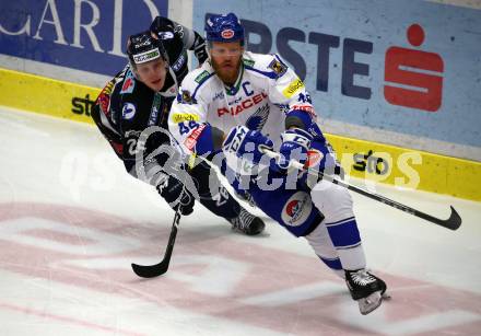 EBEL. Eishockey Bundesliga. VSV gegen Hydro Fehervar AV 19.  Jamie Fraser, (VSV), Donat Szita (Alba Volan). Villach, am 11.2.2020.
Foto: Kuess
www.qspictures.net
---
pressefotos, pressefotografie, kuess, qs, qspictures, sport, bild, bilder, bilddatenbank