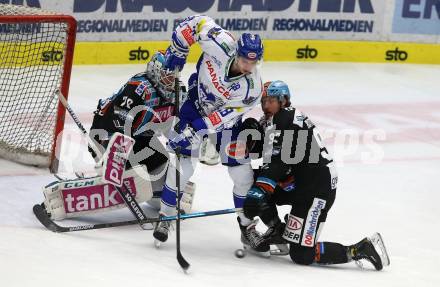 EBEL. Eishockey Bundesliga. VSV gegen EHC Liwest Black Wings Linz.   Felix Maxa,  (VSV),  Troy Rutkowski, David Kickert (Linz). Villach, am 18.2.2020.
Foto: Kuess
www.qspictures.net
---
pressefotos, pressefotografie, kuess, qs, qspictures, sport, bild, bilder, bilddatenbank