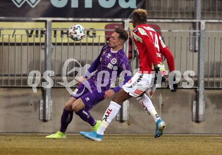 Fussball. 2. Liga. SK Austria Klagenfurt gegen SV Guntamatic Ried.  Oliver Markoutz,  (Klagenfurt), Kennedy Kofi Boateng (Ried). Klagenfurt, am 21.2.2020.
Foto: Kuess
www.qspictures.net
---
pressefotos, pressefotografie, kuess, qs, qspictures, sport, bild, bilder, bilddatenbank