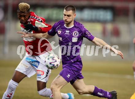 Fussball. 2. Liga. SK Austria Klagenfurt gegen SV Guntamatic Ried.  Petar Zubak,  (Klagenfurt), Kennedy Kofi Boateng (Ried). Klagenfurt, am 21.2.2020.
Foto: Kuess
www.qspictures.net
---
pressefotos, pressefotografie, kuess, qs, qspictures, sport, bild, bilder, bilddatenbank