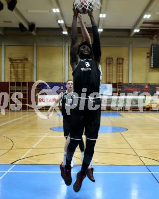 Basketball Zweite Liga 2019/2020. Play Down 1. Runde. KOS Celovec gegen  Raiders Tirol. Mansata Cisse, (Tirol). Klagenfurt, am 22.2.2020.
Foto: Kuess
www.qspictures.net

---
pressefotos, pressefotografie, kuess, qs, qspictures, sport, bild, bilder, bilddatenbank