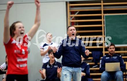Volleyball. AVL. ATSC Kelag Wildcats Klagenfurt gegen VC Tirol. Jubel Trainer Helmut Voggenberger (Wildcats). Klagenfurt, am 22.2.2020.
Foto: Kuess
---
pressefotos, pressefotografie, kuess, qs, qspictures, sport, bild, bilder, bilddatenbank
