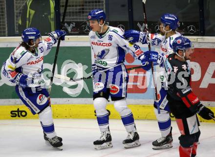 EBEL. Eishockey Bundesliga. VSV gegen 	HC TWK Innsbruck.  Torjubel Martin Ulmer, Anton Karlsson, Marco Poeyhoenen (VSV). Villach, am 29.2.2020.
Foto: Kuess
www.qspictures.net
---
pressefotos, pressefotografie, kuess, qs, qspictures, sport, bild, bilder, bilddatenbank