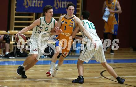 Basketball Zweite Liga 2019/2020. Play Down 2. Runde. KOS Celovec gegen   BBU Salzburg. Andi Smrtnik, Veljko Dena (KOS Celovec), Thomas Buchegger (Salzburg). Klagenfurt, am 1.3.2020.
Foto: Kuess
www.qspictures.net

---
pressefotos, pressefotografie, kuess, qs, qspictures, sport, bild, bilder, bilddatenbank