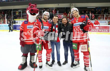 EBEL. Eishockey Bundesliga. KAC gegen	EHC Liwest Black Wings Linz.  Spieler des Abends Marcel Witting, Thomas Hundertpfund (KAC). Klagenfurt, am 4.3.2020.
Foto: Kuess
www.qspictures.net

---
pressefotos, pressefotografie, kuess, qs, qspictures, sport, bild, bilder, bilddatenbank