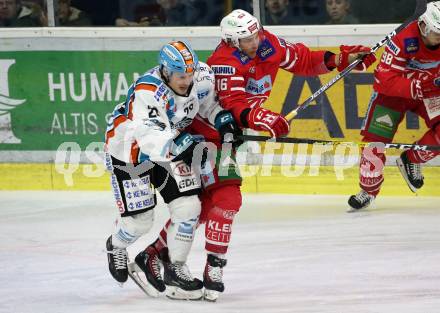 EBEL. Eishockey Bundesliga. KAC gegen	EHC Liwest Black Wings Linz. Patrick Harand,  (KAC),  Mark McNeill (Linz). Klagenfurt, am 4.3.2020.
Foto: Kuess
www.qspictures.net

---
pressefotos, pressefotografie, kuess, qs, qspictures, sport, bild, bilder, bilddatenbank