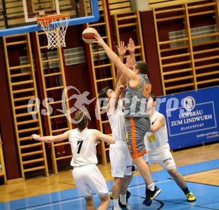 Basketball Zweite Liga 2019/2020. Play-off 2. Runde. Woerthersee Piraten gegen Fuerstenfeld Panthers. Lukas Simoner, Sebastian Schaal, Andreas Nuck (Piraten), Matija Radanovic (Fuerstenfeld). Klagenfurt, am 4.3.2020.
Foto: Kuess
www.qspictures.net

---
pressefotos, pressefotografie, kuess, qs, qspictures, sport, bild, bilder, bilddatenbank