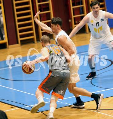Basketball Zweite Liga 2019/2020. Play-off 2. Runde. Woerthersee Piraten gegen Fuerstenfeld Panthers.  Simon Finzgar (Piraten), Alex Laurent (Fuerstenfeld). Klagenfurt, am 4.3.2020.
Foto: Kuess
www.qspictures.net

---
pressefotos, pressefotografie, kuess, qs, qspictures, sport, bild, bilder, bilddatenbank