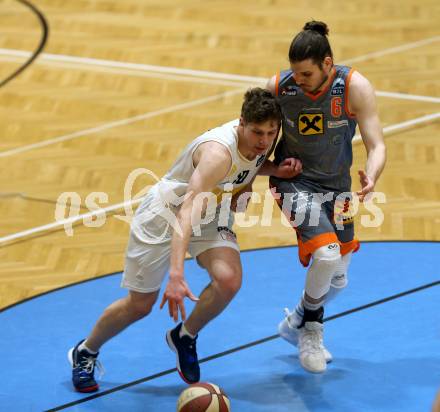 Basketball Zweite Liga 2019/2020. Play-off 2. Runde. Woerthersee Piraten gegen Fuerstenfeld Panthers. Tevz Ruzic (Piraten), Adnan Hajder (Fuerstenfeld). Klagenfurt, am 4.3.2020.
Foto: Kuess
www.qspictures.net

---
pressefotos, pressefotografie, kuess, qs, qspictures, sport, bild, bilder, bilddatenbank