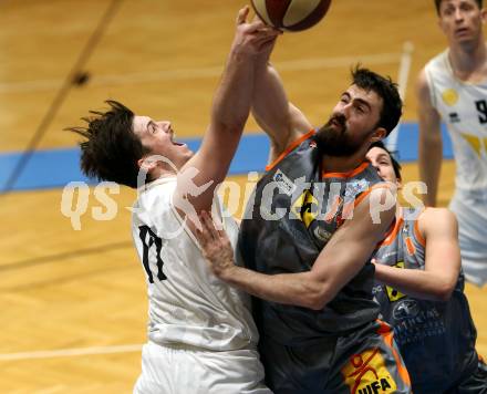 Basketball Zweite Liga 2019/2020. Play-off 2. Runde. Woerthersee Piraten gegen Fuerstenfeld Panthers. 	Christof Gspandl (Piraten), Ivan Skrobo (Fuerstenfeld). Klagenfurt, am 4.3.2020.
Foto: Kuess
www.qspictures.net

---
pressefotos, pressefotografie, kuess, qs, qspictures, sport, bild, bilder, bilddatenbank