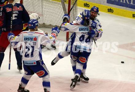 EBEL. Eishockey Bundesliga. VSV gegen EC Red Bull Salzburg.  Torjubel Jerry Pollastrone, Jamie Fraser, Marko Poeyhoenen (VSV). Villach, am 6.3.2020.
Foto: Kuess
www.qspictures.net
---
pressefotos, pressefotografie, kuess, qs, qspictures, sport, bild, bilder, bilddatenbank
