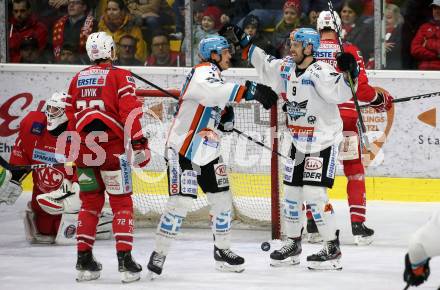 EBEL. Eishockey Bundesliga. KAC gegen	EHC Liwest Black Wings Linz. Torjubel Brian Lebler, Rick Schofield   (Linz). Klagenfurt, am 8.3.2020.
Foto: Kuess
www.qspictures.net

---
pressefotos, pressefotografie, kuess, qs, qspictures, sport, bild, bilder, bilddatenbank