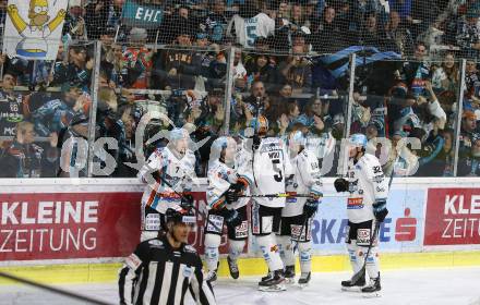 EBEL. Eishockey Bundesliga. KAC gegen	EHC Liwest Black Wings Linz. Torjubel Rick Schofield, Dragan Umicevic, Troy Rutkowski, Raphael Wolf, Brian Lebler  (Linz). Klagenfurt, am 8.3.2020.
Foto: Kuess
www.qspictures.net

---
pressefotos, pressefotografie, kuess, qs, qspictures, sport, bild, bilder, bilddatenbank