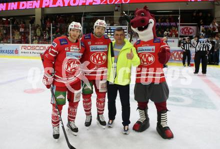 EBEL. Eishockey Bundesliga. KAC gegen	EHC Liwest Black Wings Linz. Johannes Bischofberger, Spieler des Abends Andrew Jacob Kozek (KAC). Klagenfurt, am 8.3.2020.
Foto: Kuess
www.qspictures.net

---
pressefotos, pressefotografie, kuess, qs, qspictures, sport, bild, bilder, bilddatenbank