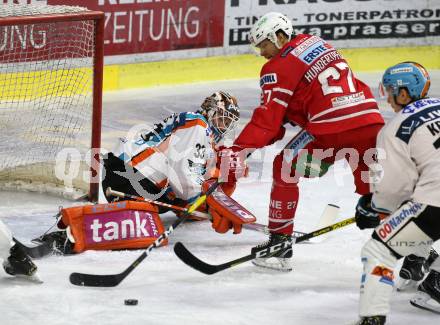 EBEL. Eishockey Bundesliga. KAC gegen	EHC Liwest Black Wings Linz. Thomas Hundertpfund,  (KAC), Jeffrey Michael Glass  (Linz). Klagenfurt, am 8.3.2020.
Foto: Kuess
www.qspictures.net

---
pressefotos, pressefotografie, kuess, qs, qspictures, sport, bild, bilder, bilddatenbank