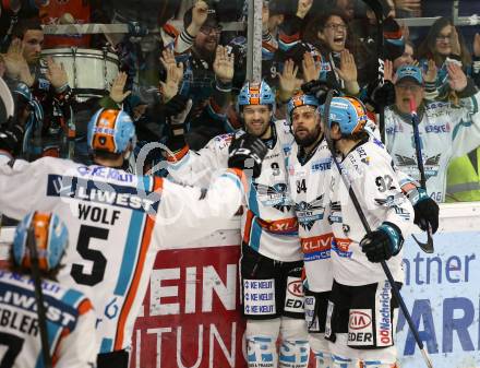 EBEL. Eishockey Bundesliga. KAC gegen	EHC Liwest Black Wings Linz. Torjubel Rick Schofield, Dragan Umicevic, Troy Rutkowski, Raphael Wolf   (Linz). Klagenfurt, am 8.3.2020.
Foto: Kuess
www.qspictures.net

---
pressefotos, pressefotografie, kuess, qs, qspictures, sport, bild, bilder, bilddatenbank