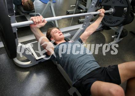 Wildwassersport. Kanu, Kajak. Felix Oschmautz. Klagenfurt, 18.12.2019.
Foto: Kuess
www.qspictures.net

---
pressefotos, pressefotografie, kuess, qs, qspictures, sport, bild, bilder, bilddatenbank